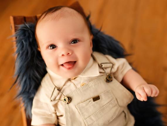 Bebês de 1 a 12 meses de Mateus - 03 Meses