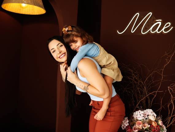 Dia das Mães 2026 de Ísis e Francesca - Dia das Mães 2026