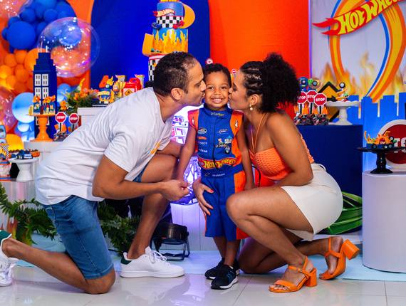 Festa Infantil de 4 anos do Mateus - Hot Wheels - Fotografia de Aniversário