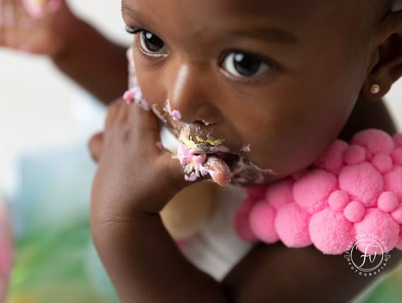 Smash the Cake de Olívia completou 1