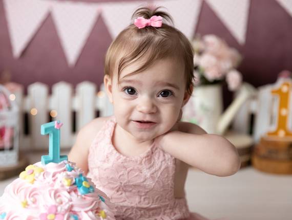 Smash the Cake de Manuela faz 1 aninho