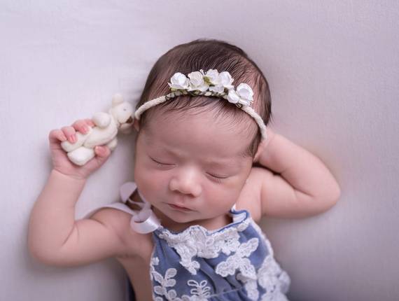 NEWBORN de Maria Cecília - 6 dias