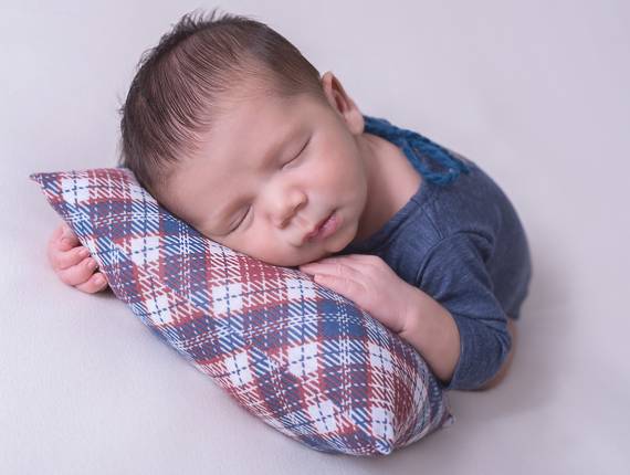 NEWBORN de José Isaac