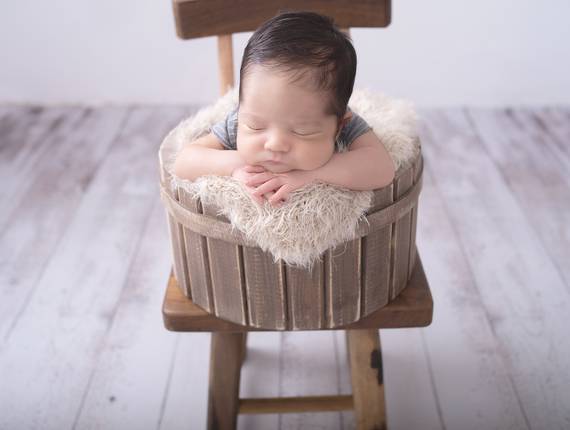 NEWBORN de Arthur Yudi 