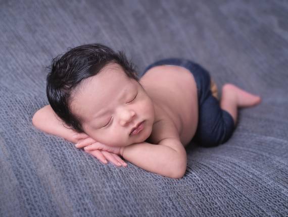 NEWBORN de Newborn - Henry Miguel