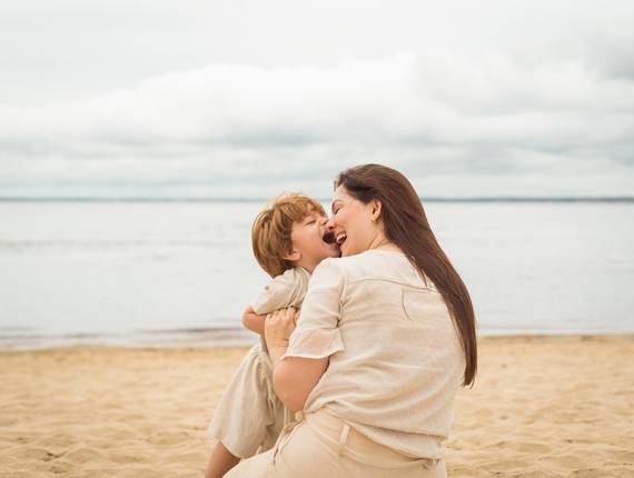 Ensaio de Família de Sessão mãe e filho (Ramine e Pedro)