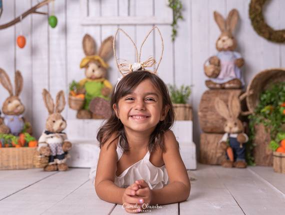 Sessão Infantil de Alice - Ensaio de Páscoa