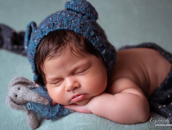 NEWBORN de NEWBORN MAYA