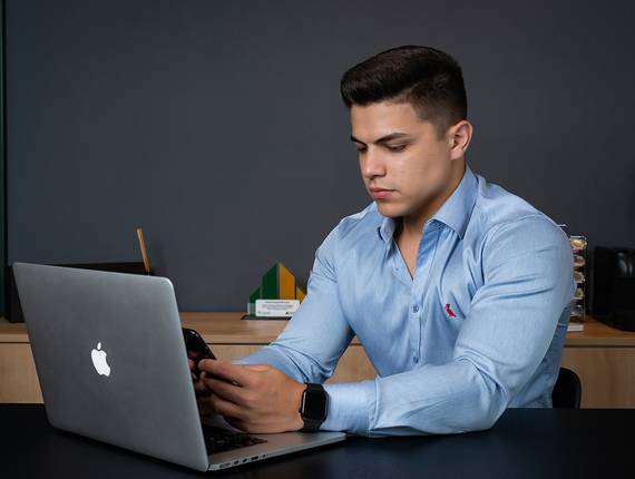 Retrato Profissional de Natã