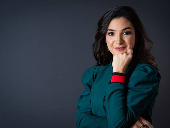 Retrato Profissional de Larissa