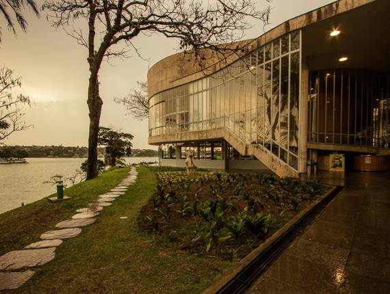 Arquitetura e Interiores de Museu de Arte Moderna