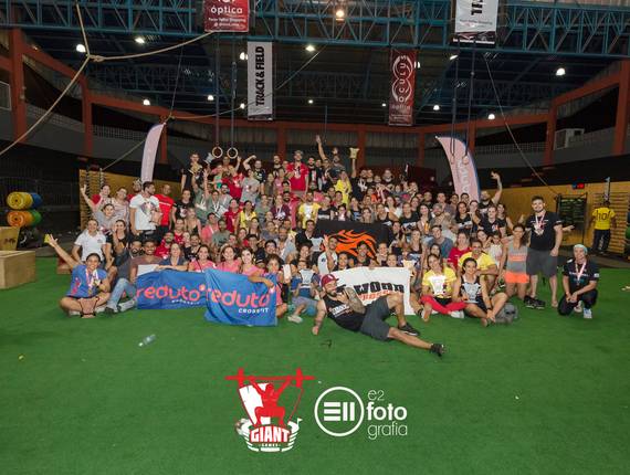 Esporte de Giant Games - Podium