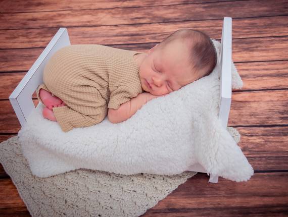 NEWBORN de Bernardo