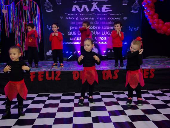 Outros eventos de Dia das Mães Crescendo com Magia