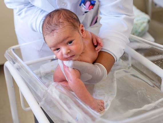 Parto Cesárea de Nascimento Arthur 