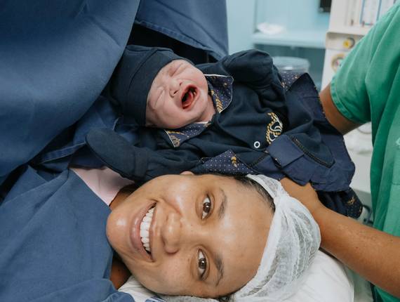 Parto Cesárea de Nascimento Samuel