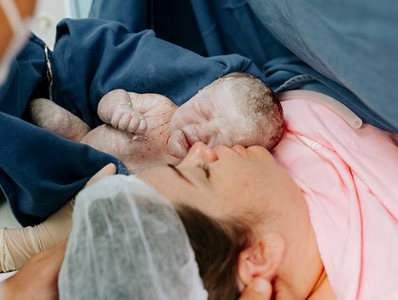 Parto Cesárea de Nascimento Celina