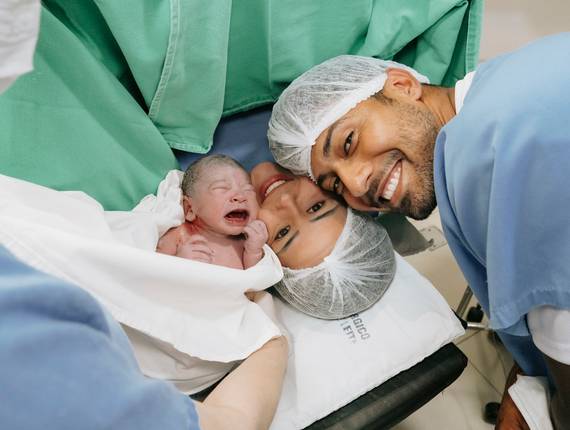 Parto Cesárea de Nascimento Hugo