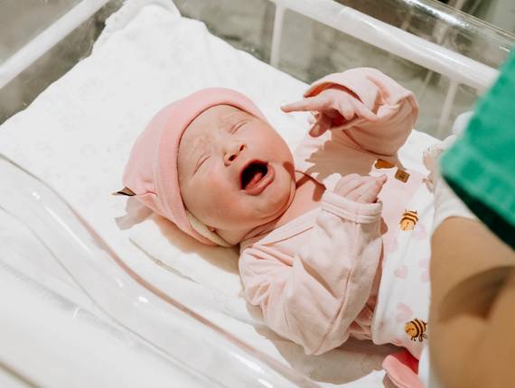 Parto Cesárea de Nascimento Laura