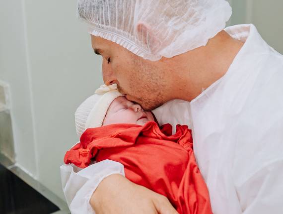 Parto Cesárea de Nascimento Ana Júlia