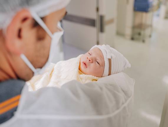 Parto Cesárea de Nascimento Pietra