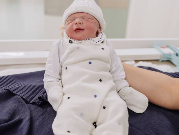 Parto Cesárea de Nascimento Eduardo