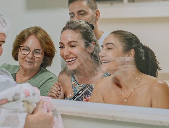 Parto Cesárea de Nascimento Marina