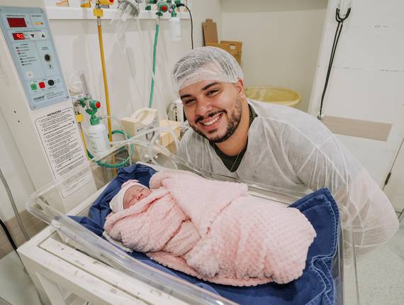 Parto Cesárea de Nascimento Hadassa