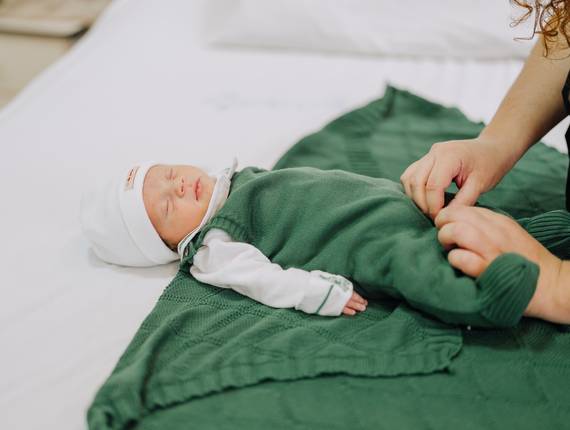 Parto Cesárea de Nascimento Ângelo