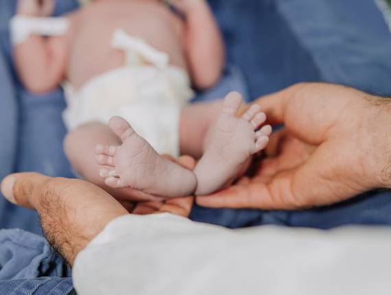 Parto Cesárea de Nascimento Manuella