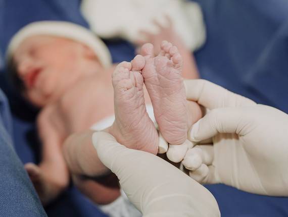 Parto Cesárea de Nascimento Leonardo