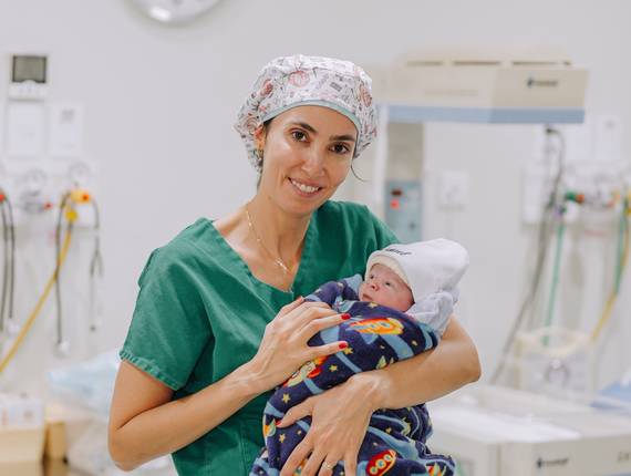 Parto Cesárea de Nascimento Miguel