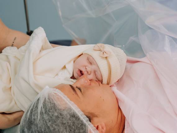 Parto Cesárea de Nascimento Laura