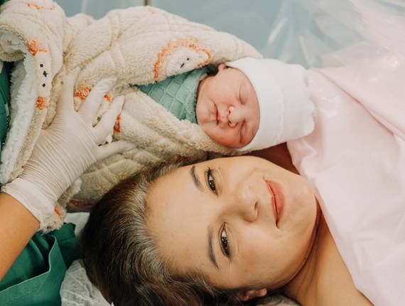 Parto Cesárea de Nascimento Yuri