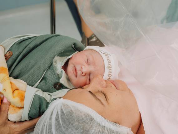 Parto Cesárea de Nascimento Joaquim