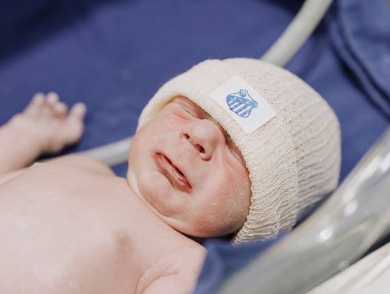 Parto Cesárea de Nascimento Bernardo