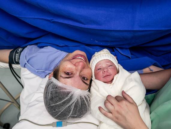 Parto Cesárea de Nascimento Júlia