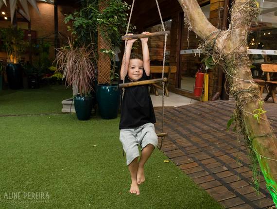 Festa Infantil de Aniversário Theo