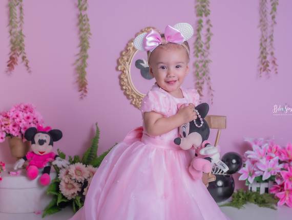 Cake smash de Maithê - Minnie realeza 