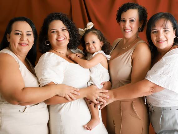 DATAS COMEMORATIVAS de Ensaio dia das mães 2024 - Alice Freitas