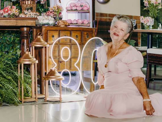 Aniversário Maturidade de Maria luisa 80 anos