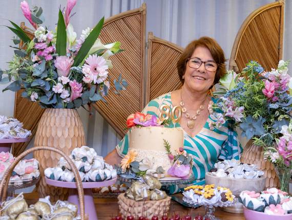 Aniversário Maturidade de Edna 80 anos