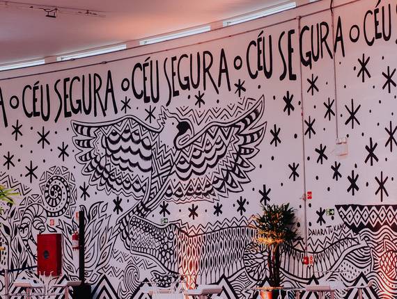 Corporativo de Parceria Reino Unido e Brasil