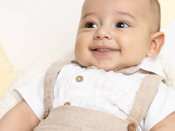 Bebés e Crianças de Sessão Fotográfica Bebé  - Sessão Acompanhamento Mensal- Fotografia de Bebés Porto - Afonso