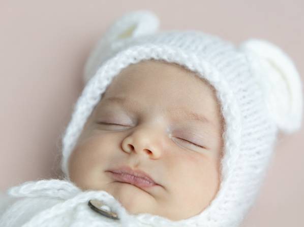 Recém Nascido de Sessão Sara