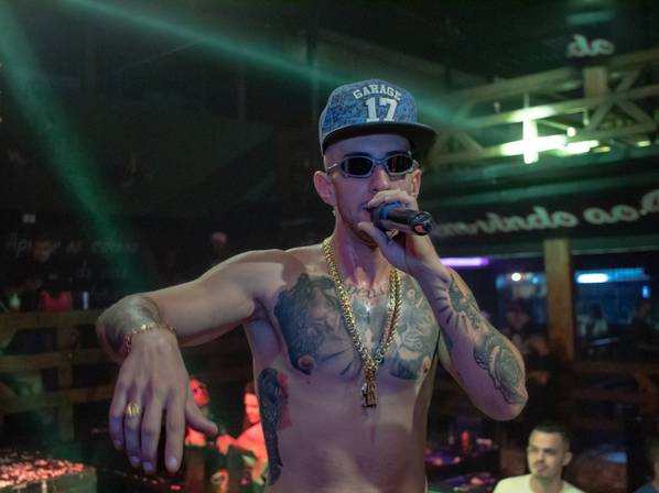 cobertura do show mc riico  de evento  