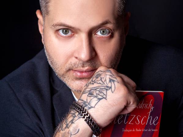 Essências Literárias  de Fotos escolhidas para a exposição