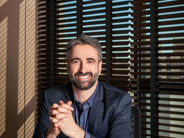 Ensaio Corporativo  de Dr. Júlio Cesar Bajerski