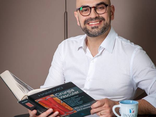 Ensaio Corporativo  de Dr. Mateus Picada Corrêa