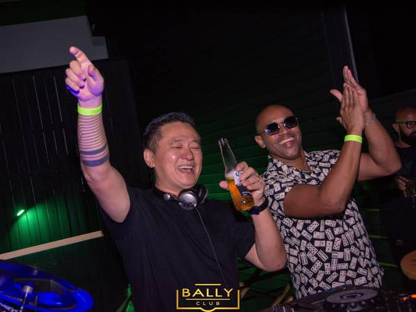 SUNSET de BALLY CLUB 24/03